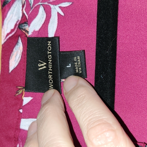 Worthington Short Sleeve Tank Top Blouse Tropical Nature V-Neck Magenta Tan LG - Picture 7 of 8